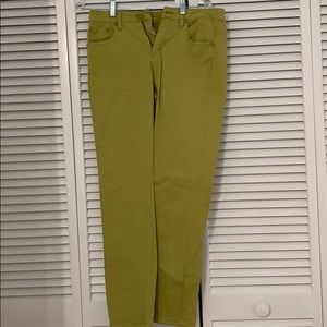 Chartreuse jeans low rise